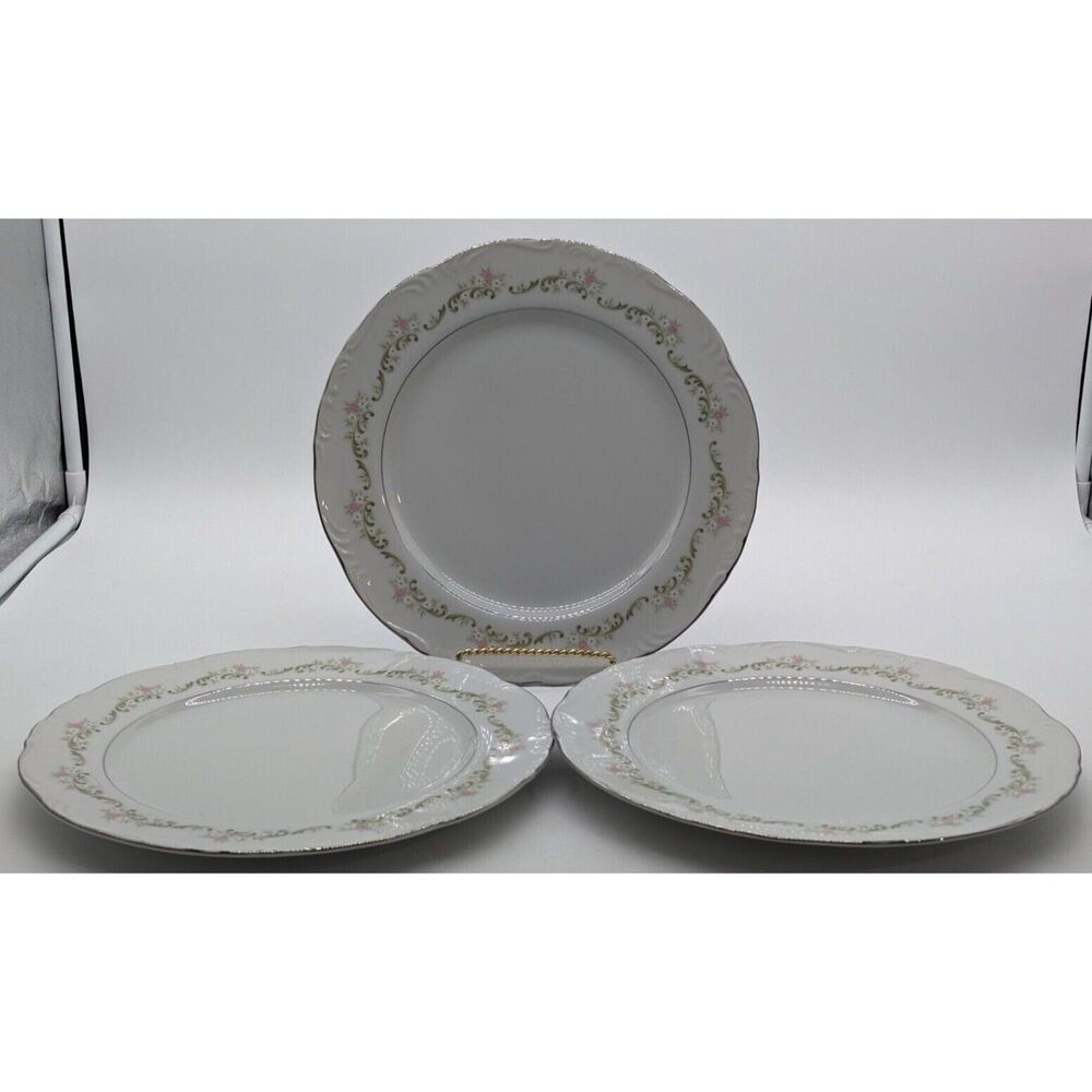 Fine China of Japan, Charmaine, Floral, Set of 3 Dinner Plates EUC Vintage